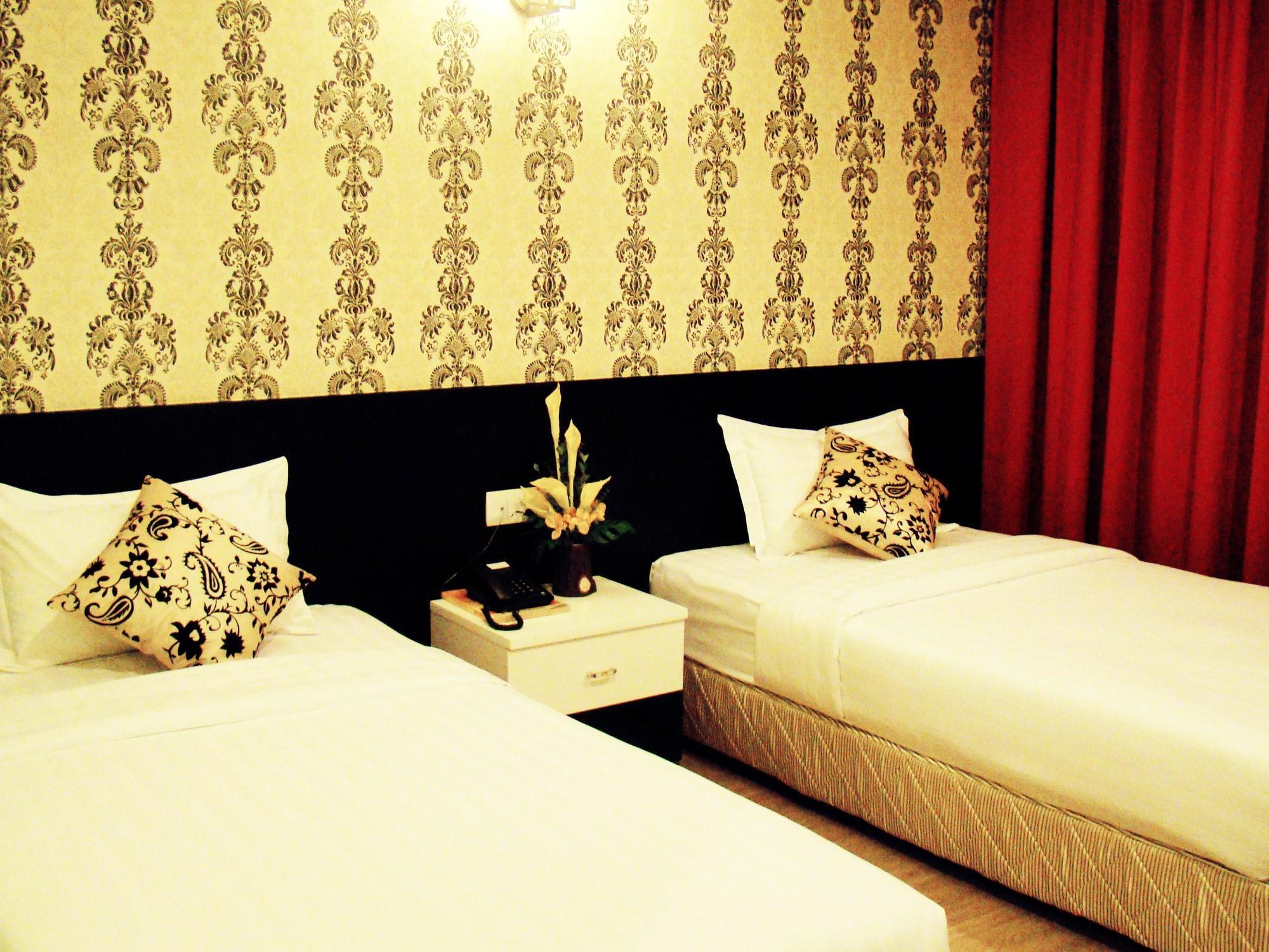 Adel Hotel Putatan Zewnętrze zdjęcie