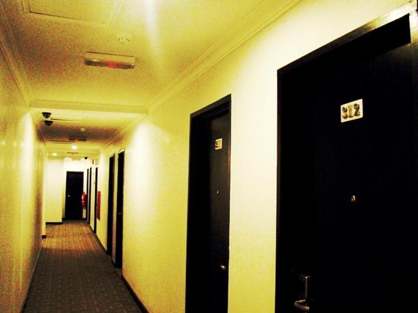 Adel Hotel Putatan Zewnętrze zdjęcie